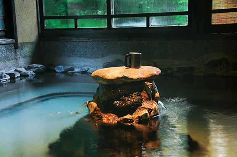 ラジウム温泉「霊泉したの湯」の湯口